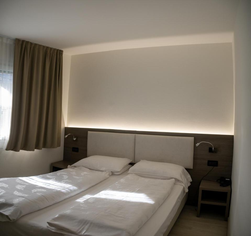 Hotel Garni Villa Fontana Trento Eksteriør bilde