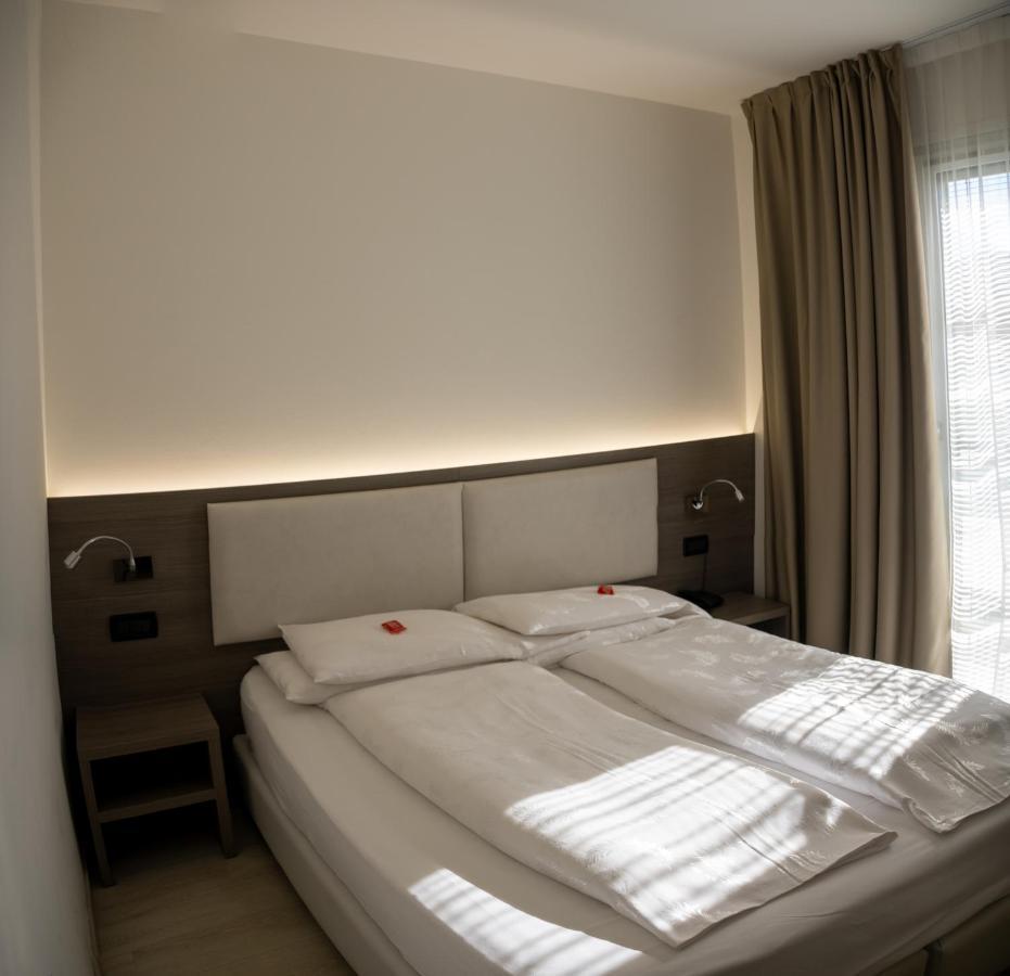 Hotel Garni Villa Fontana Trento Eksteriør bilde