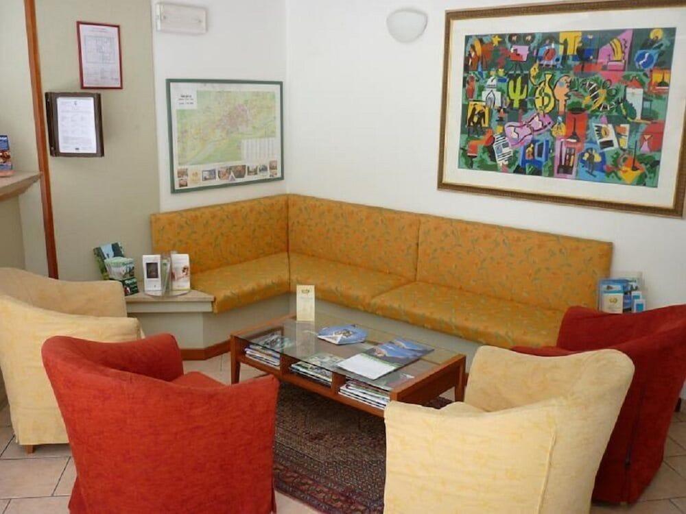 Hotel Garni Villa Fontana Trento Eksteriør bilde