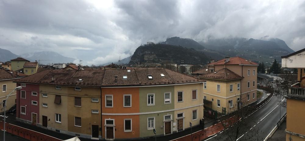 Hotel Garni Villa Fontana Trento Eksteriør bilde