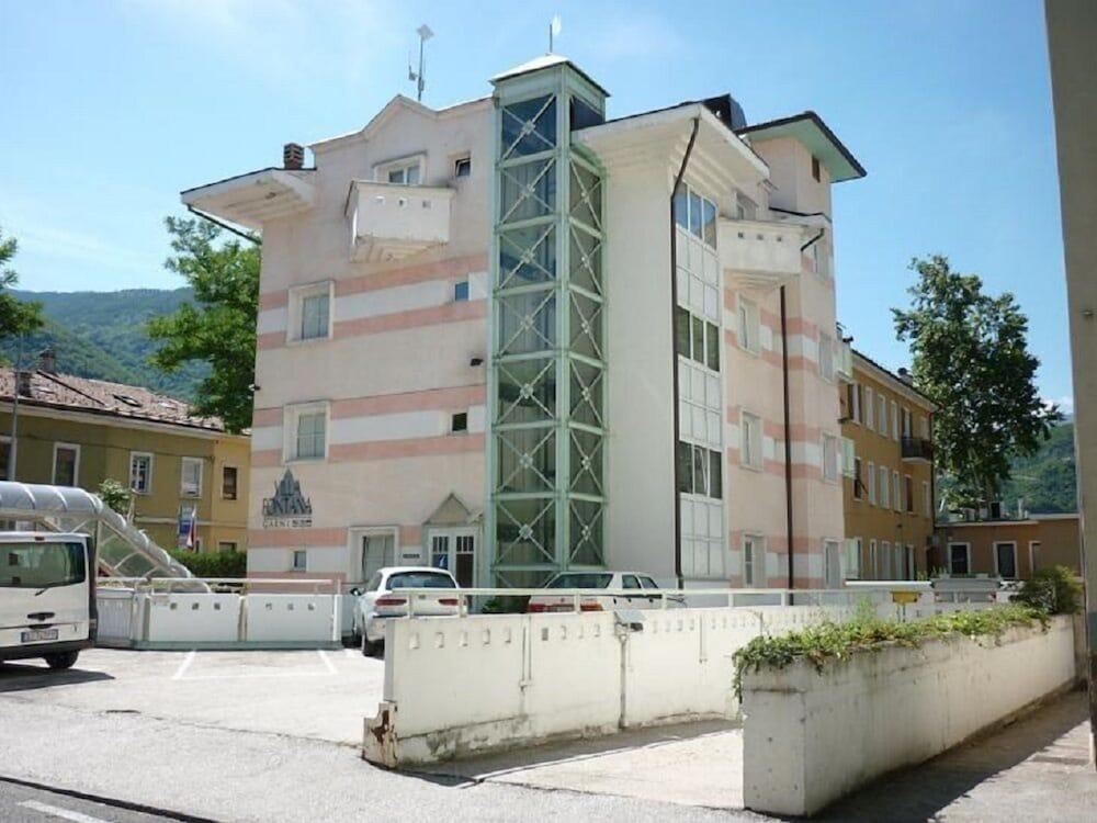 Hotel Garni Villa Fontana Trento Eksteriør bilde