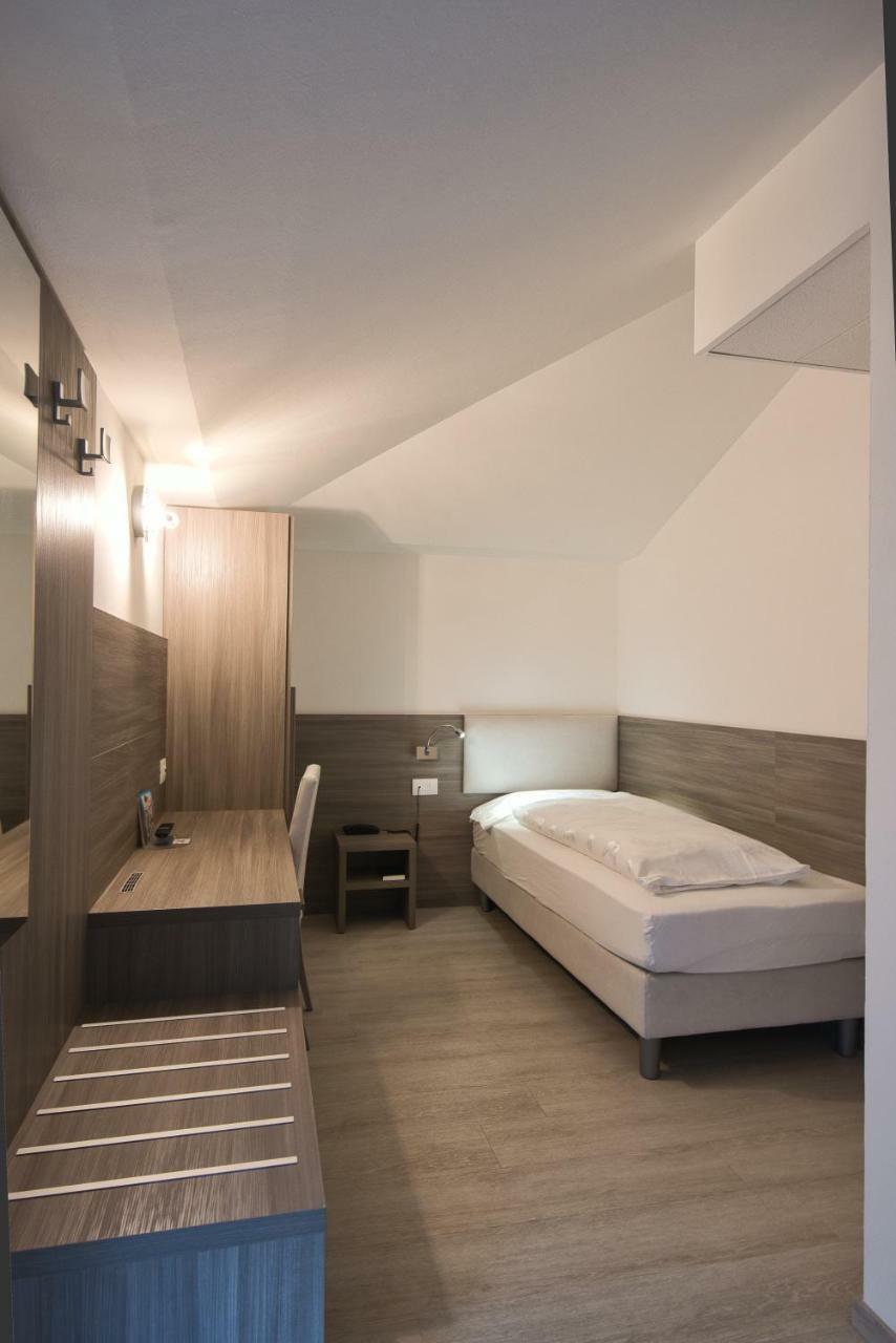 Hotel Garni Villa Fontana Trento Eksteriør bilde
